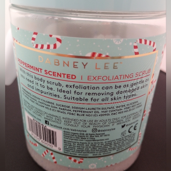 Dabney Lee Snow Much Fun Exfoliating Scrub Peppermint Scented Large size 25oz - Picture 2 of 2